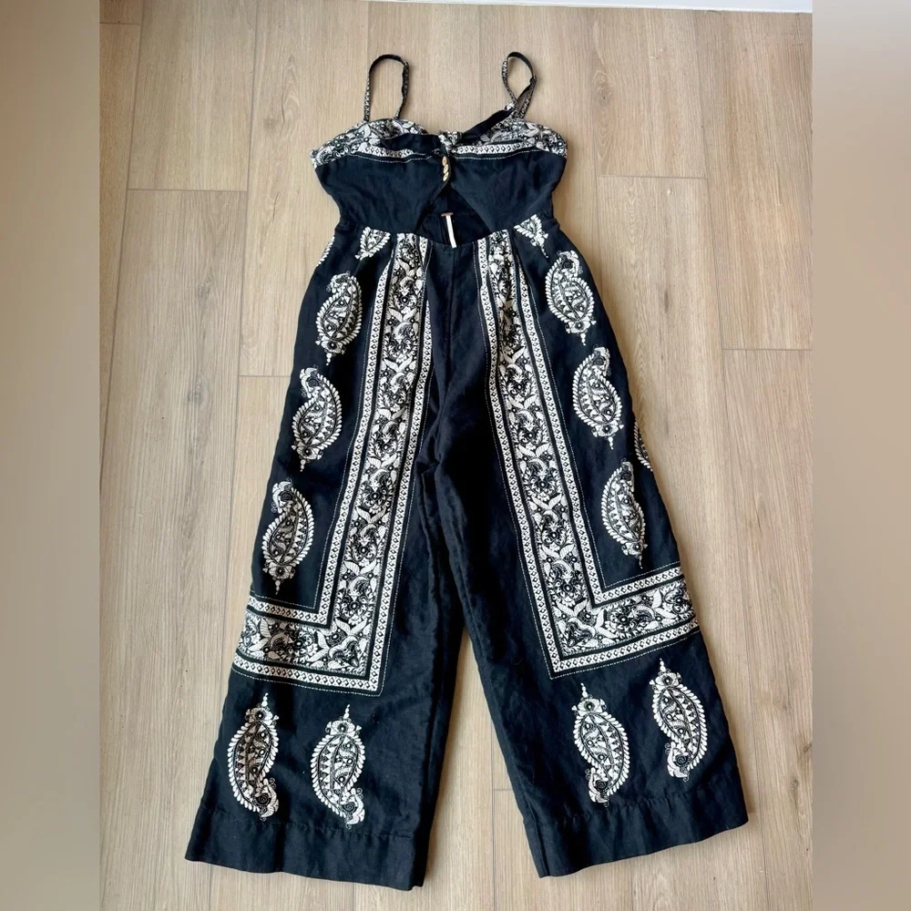 Free People Feel The Sun Paisley Bandana Linen Cutout Cropped Jumpsuit Sz 6 EUC